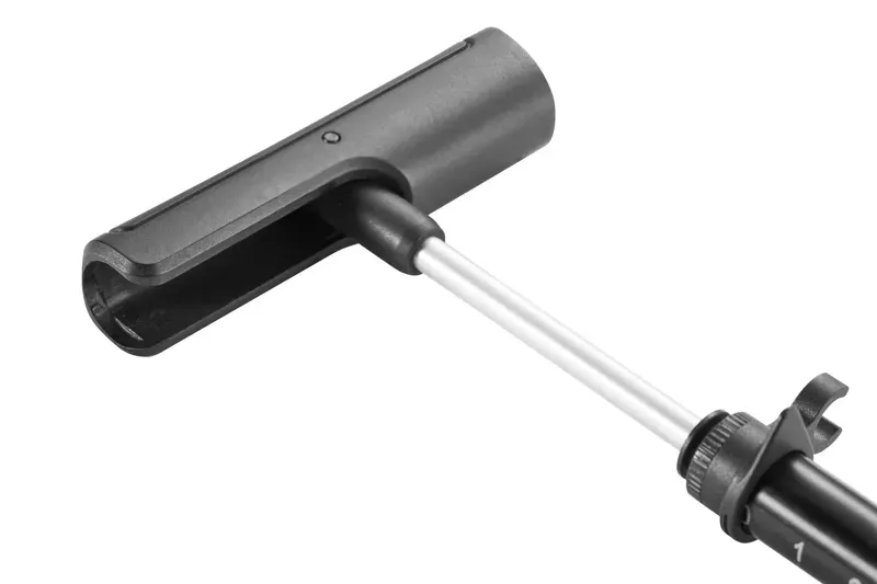Giant Control Go Digital Shock Pump in Black-5