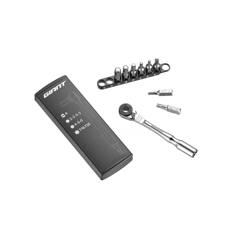 2020 Giant Multi-Tool With Ratchet System in Silver