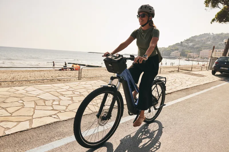 Liv Amiti-E+ 1 25km/h Women's Electric Hybrid Bike in Estoril Blue-6