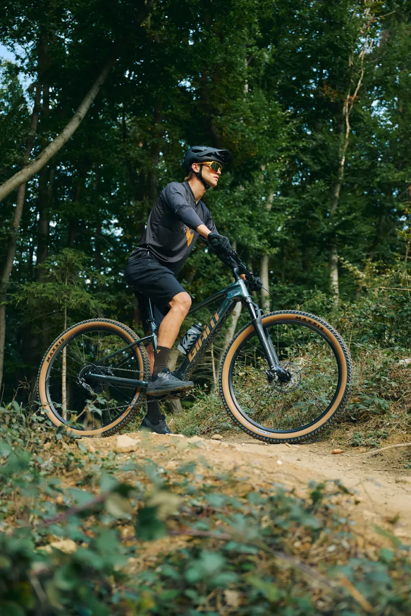 Giant Talon E+ Electric Mountain Bike in Asphalt Green-12