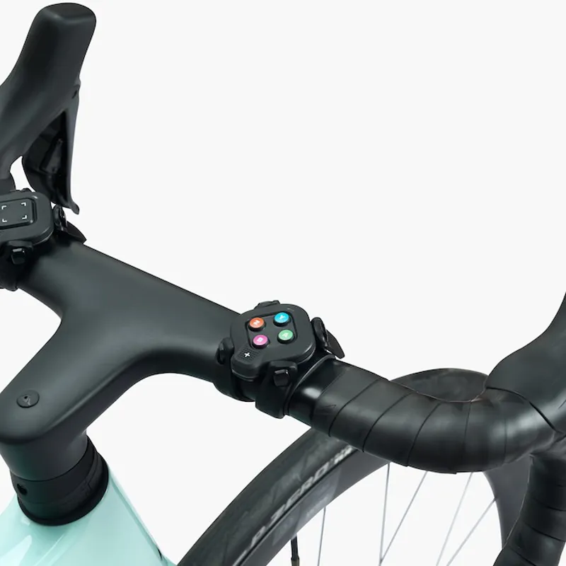 Wahoo KICKR CORE 2 Smart Trainer with ZWIFT Click and Cog-1